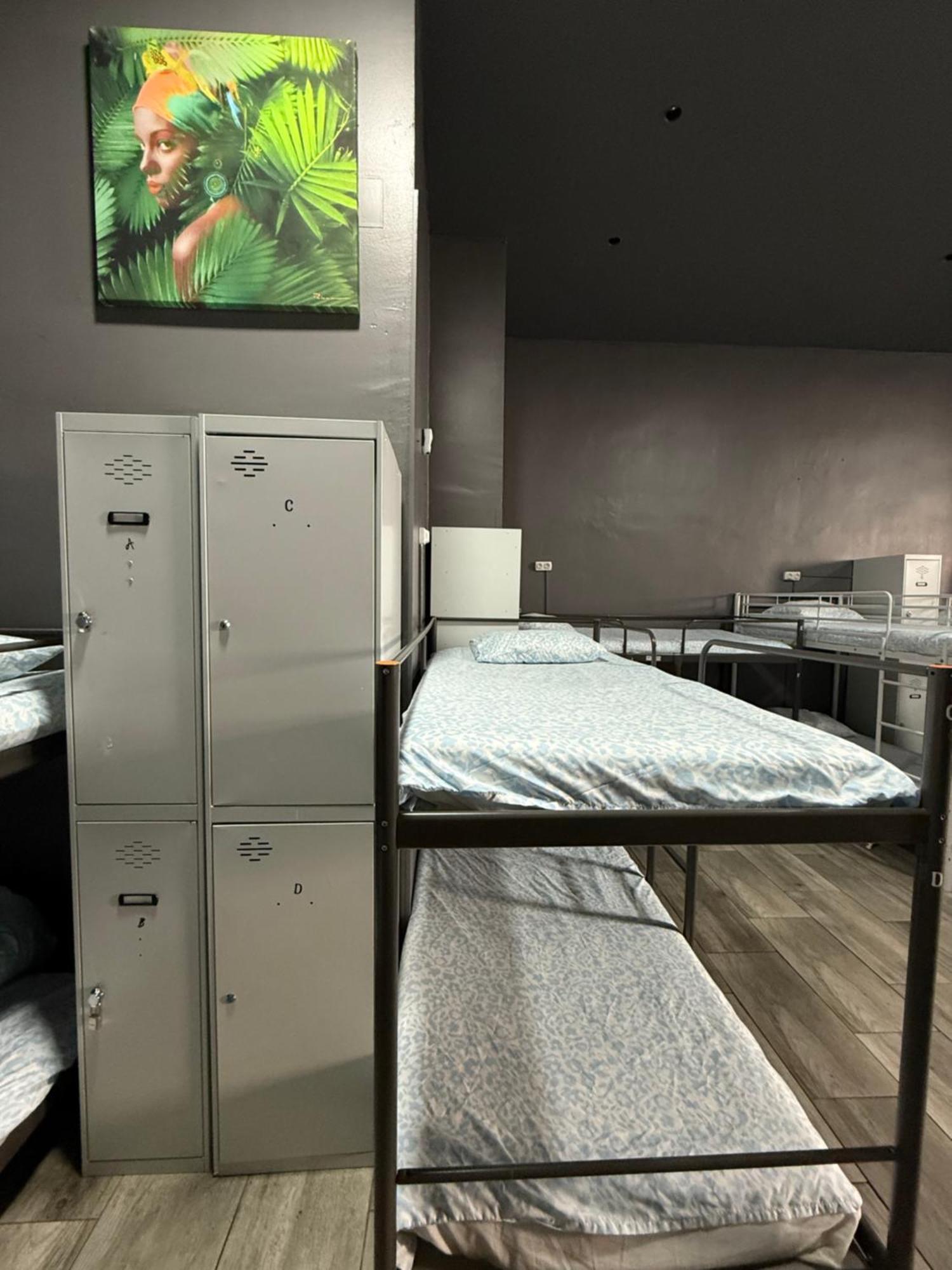 Hostel Rio Madrid Extérieur photo